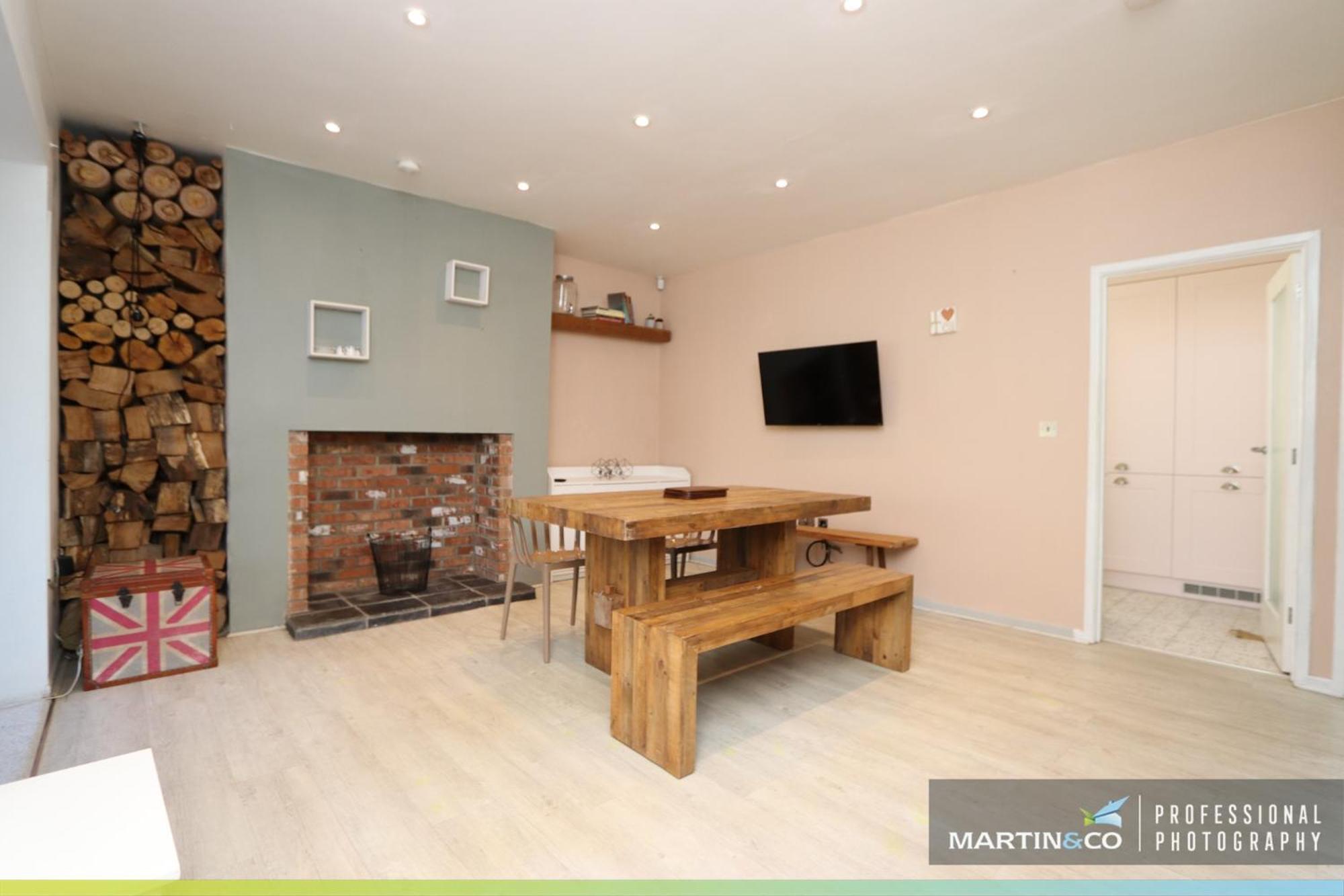 The Pink House , Free Parking , 3 Bedrooms , Garden , Close To M4 And Countryside! Rogerstone Luaran gambar